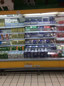 春節前夕超市購物熱，日用雜品銷售火爆